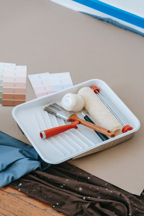 Paint tray with painting supplies