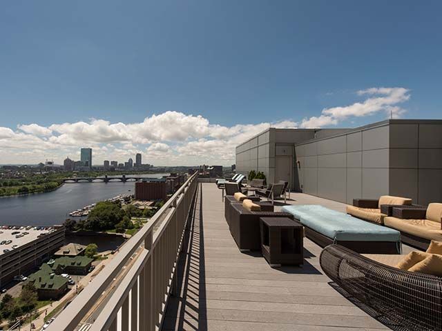 Rooftop Lounge