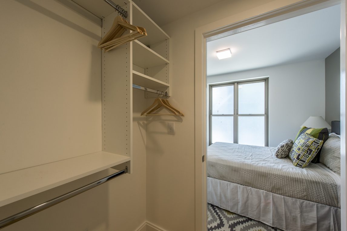 Walk-in Closet
