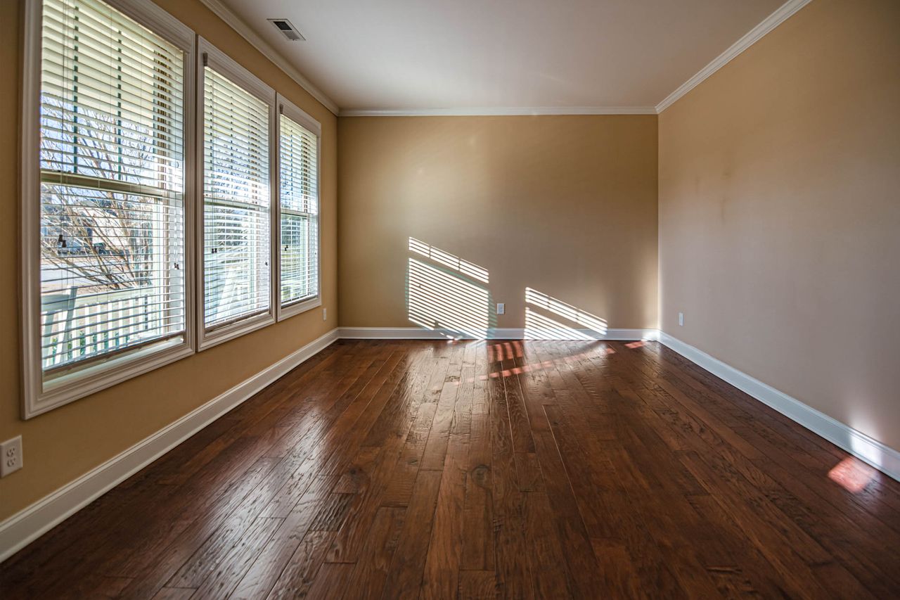 Room emptied after a move out.  Image by Pexels