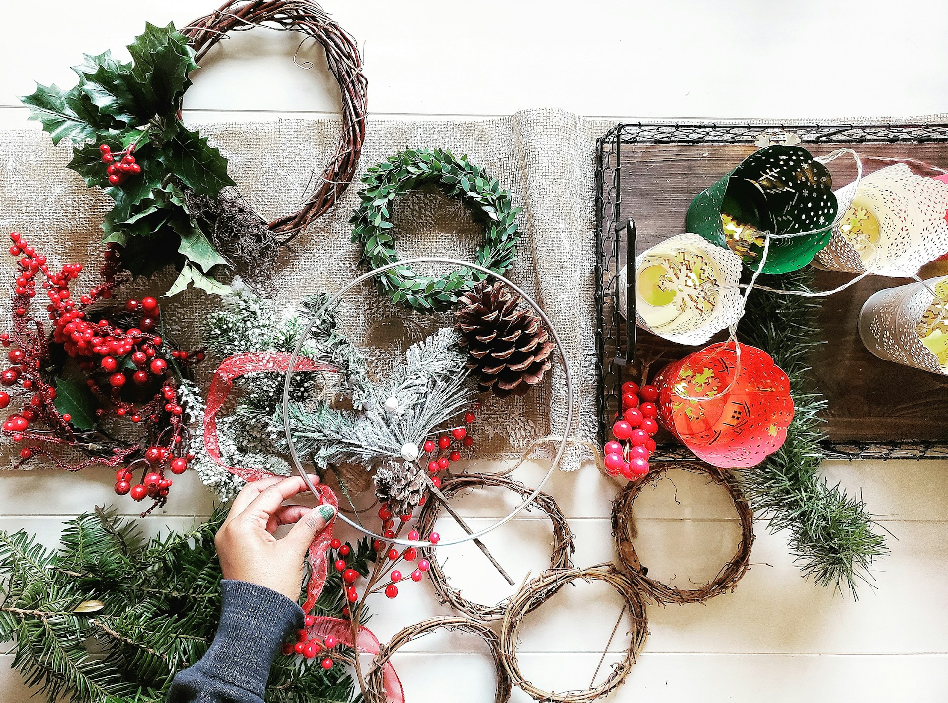 Assorted color wreaths. Image by Unsplash