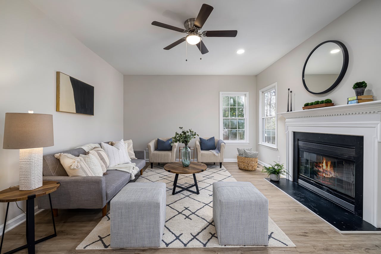 Livingroom. Image by Pexels