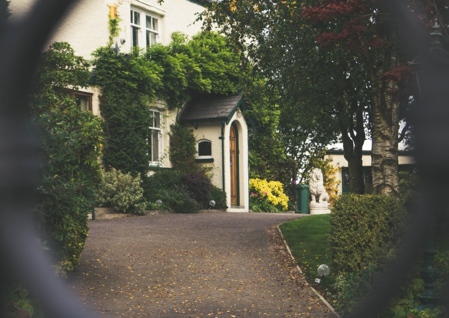 seeing a house through a fence