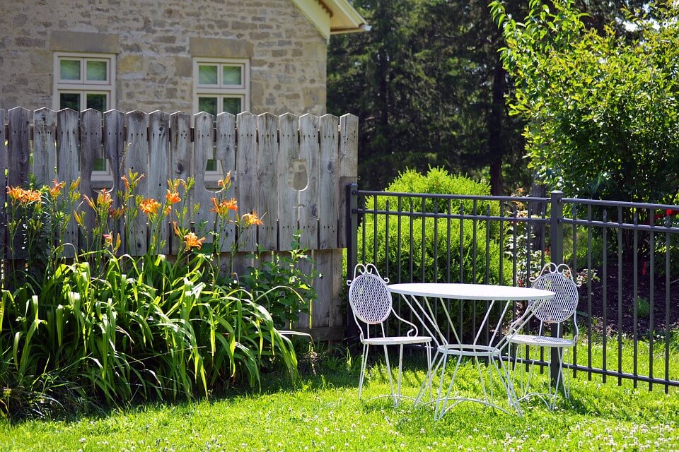 white outdoor patio furniture