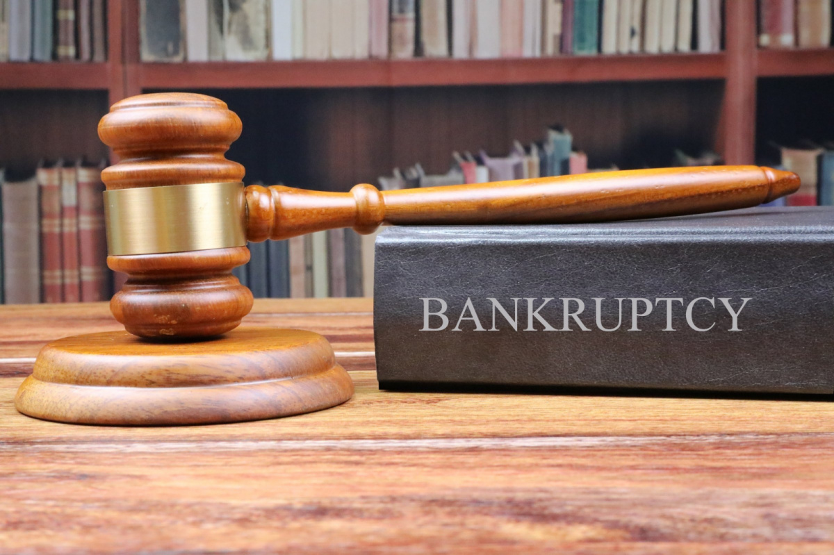 Gavel, Bankruptcy book