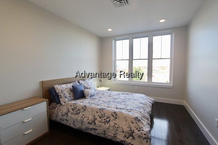 2 Bedroom Apartment for Rent in Somerville - Prospect Hill, 
