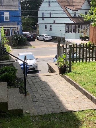 2 Bedroom Apartment for Rent in Waltham, 