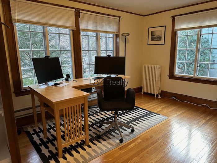 2 Bedroom Apartment for Rent in Newton - Newtonville, MA