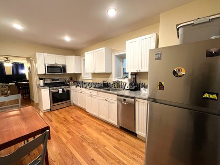 3 Bedroom Apartment for Rent in Somerville - Union Square, MA