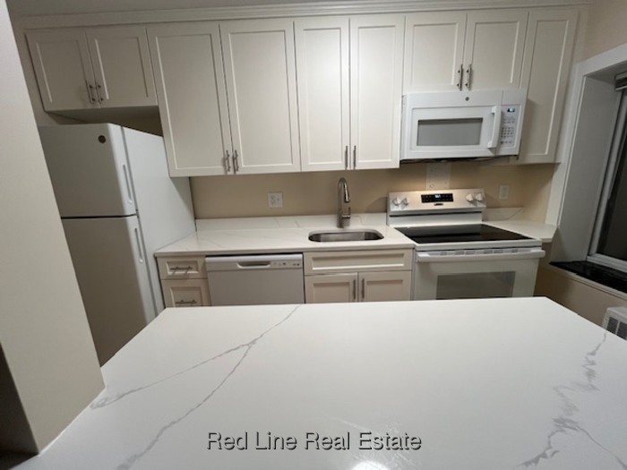 1 bedroom apartment in Arlington - Red Line Real Estate