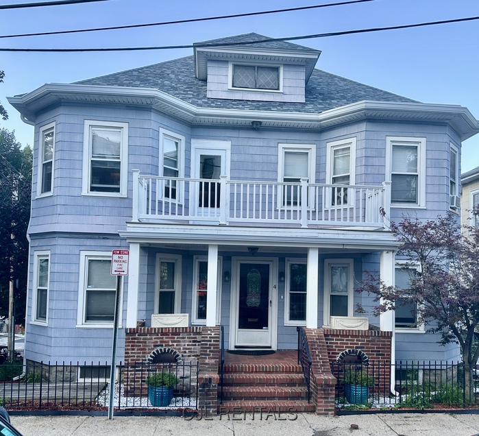 2 Bed Apartment in Somerville