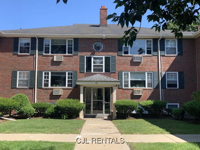 2 Bed Apartment in Arlington