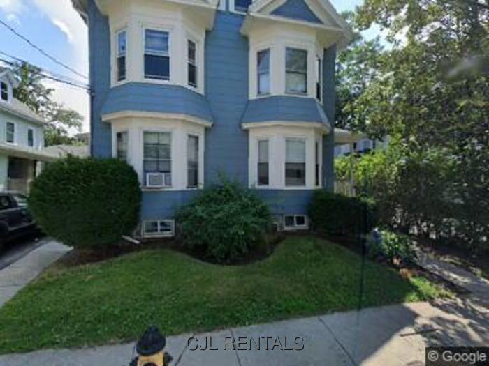 2 Bedroom Plus Apartment for Rent in Waltham, 