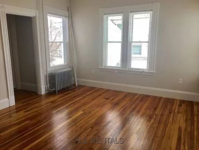 2 Bedroom Plus Apartment for Rent in Waltham, 