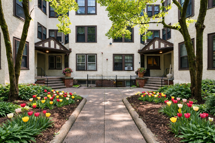 2 Bed Apartment for Rent in Cambridge - Radcliffe MA | Listed by Advantage Realty, LLC - Cambridge