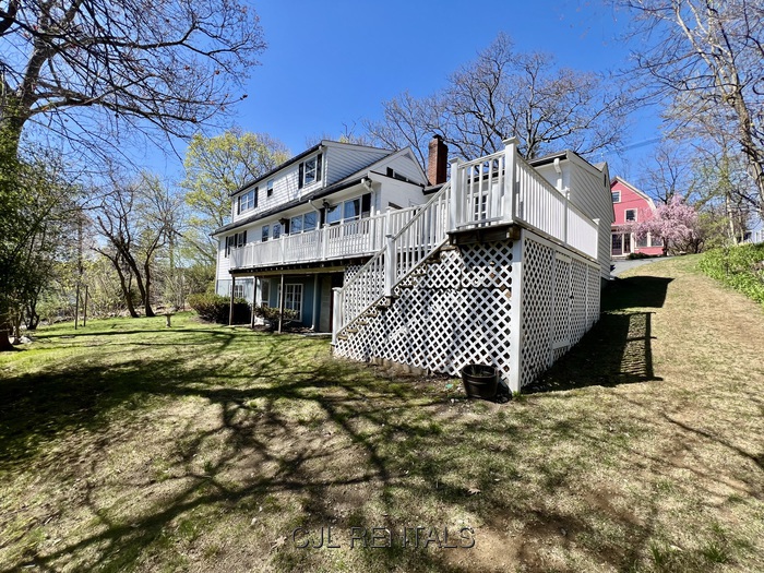 3 Bedroom Apartment for Rent in Lexington, 