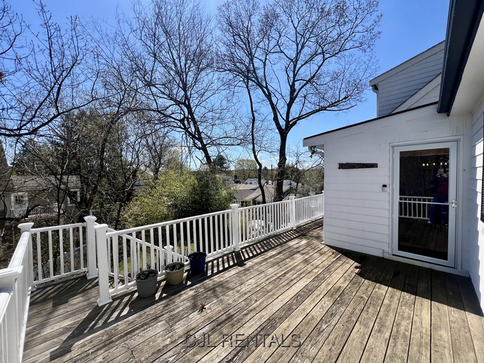 3 Bedroom Apartment for Rent in Lexington, 