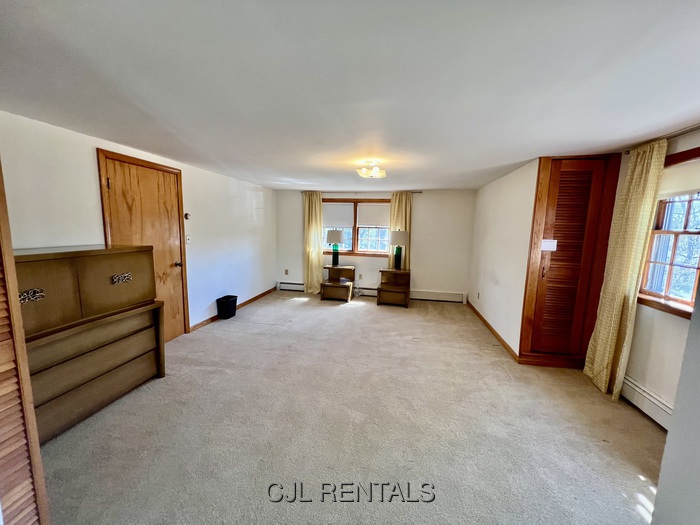 3 Bedroom Apartment for Rent in Lexington, 