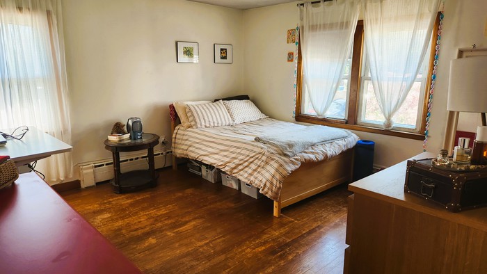 2 Bed Apartment for Rent in Boston - Brighton MA | Listed by Gibson Sotheby's International Realty