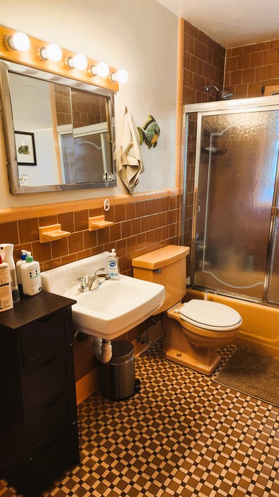 2 Bedroom Apartment for Rent in Boston - Brighton, 