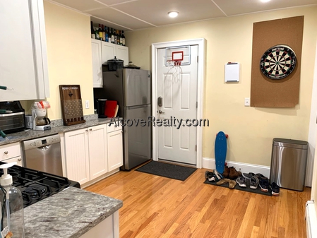 4 Bedroom Apartment for Rent in Somerville - Union Square, MA