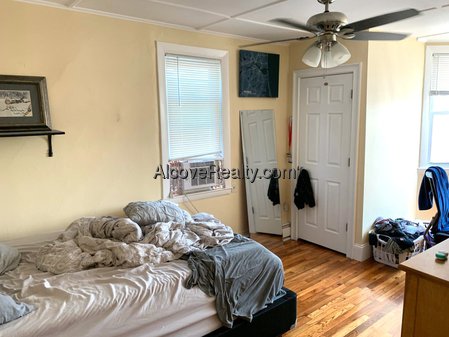 4 Bedroom Apartment for Rent in Somerville - Union Square, MA