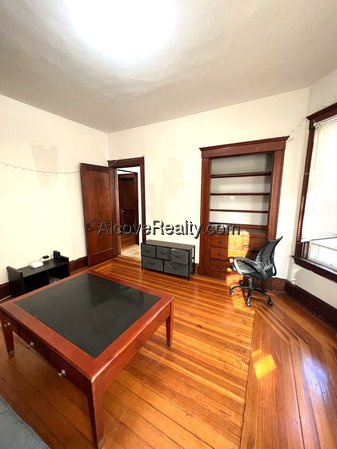 3 Bedroom Apartment for Rent in Somerville - Davis Square, MA