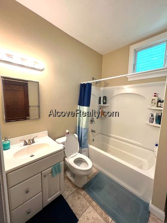 3 Bedroom Apartment for Rent in Somerville - Davis Square, MA