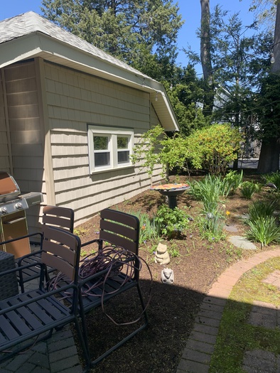 2 Bedroom Plus Apartment for Rent in Newton, 