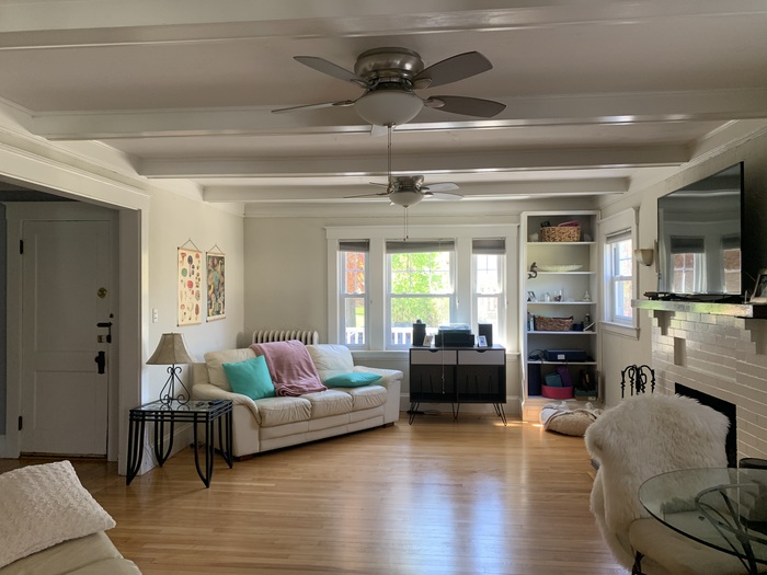2 Bedroom Plus Apartment for Rent in Newton, 