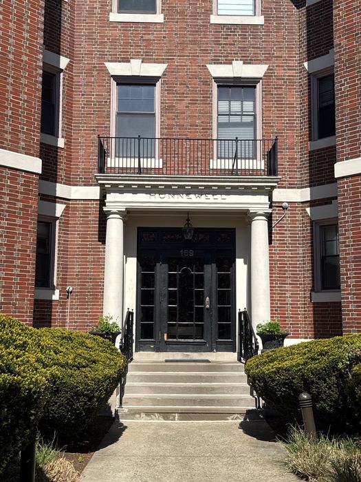1 Bedroom Apartment for Rent in Newton, MA