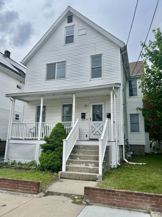 3 Bedroom Apartment for Rent in Malden, 