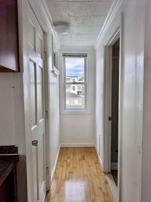 3 Bedroom Apartment for Rent in Malden, 