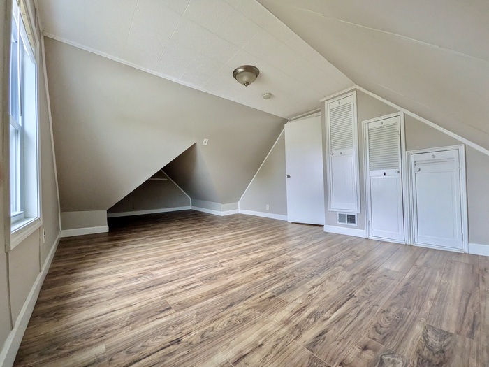 3 Bedroom Apartment for Rent in Malden, 