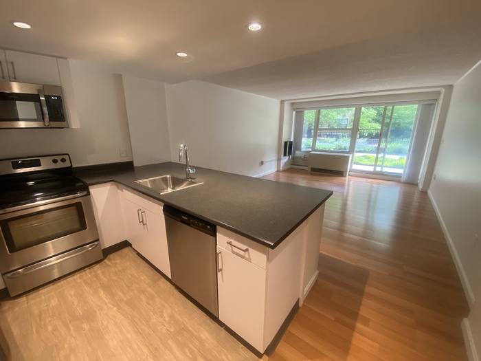 1 Bed Apartment for Rent in Cambridge - Central Square MA | Listed by Advantage Realty, LLC - Cambridge