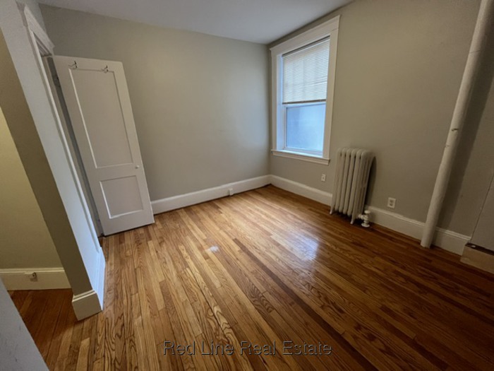 0.5 Bed Apartment for Rent in Somerville - Spring Hill MA | Listed by Red Line Real Estate