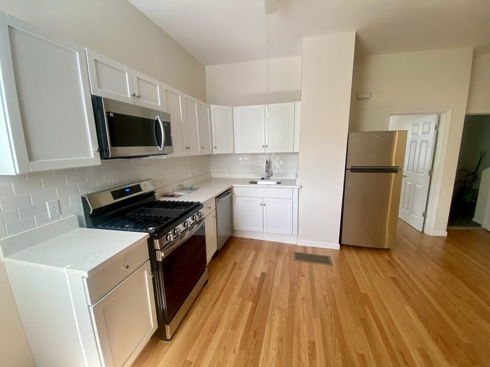 2 Bed Apartment for Rent in Cambridge - East Cambridge MA | Listed by Advantage Realty, LLC - Cambridge