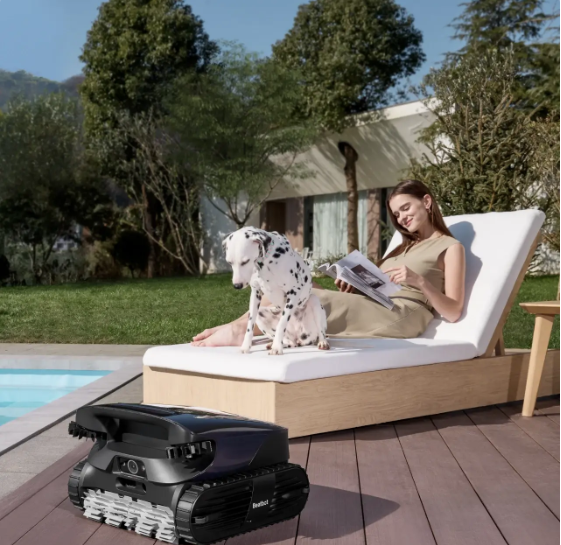 Pool vacuum. Image by Beatbot.com