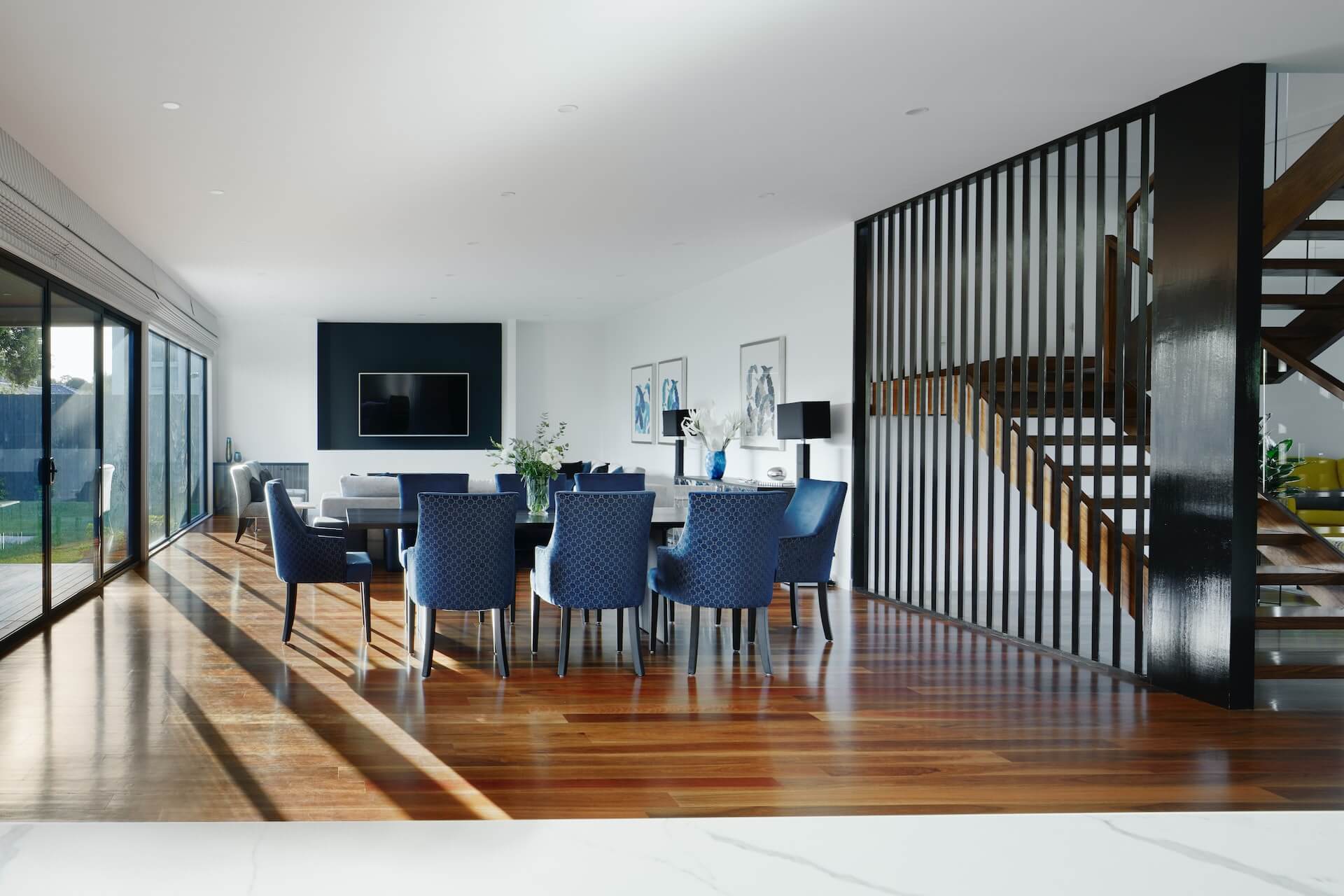 Large diningroom, livingroom combo, large wooden staircase