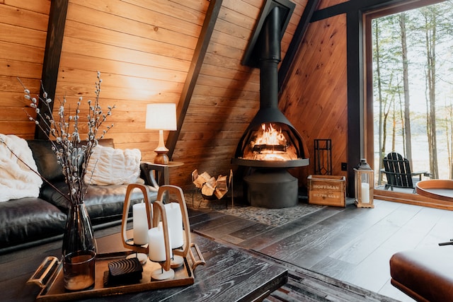 livingroom, fireplace