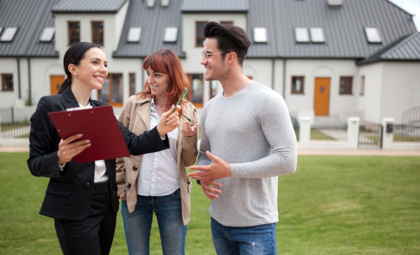 3 people talking, Ready to buy a new home